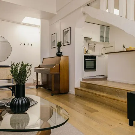 Ukayil - 3 A Louvre *